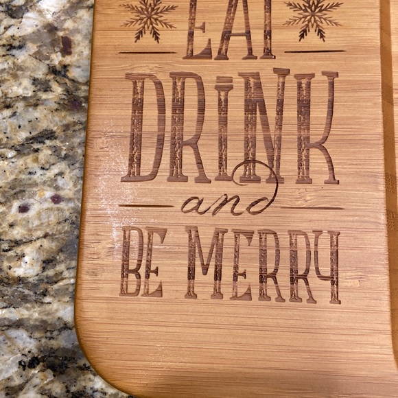 The Pampered Chef Bamboo Be Merry Cheese Board - Picture 4 of 6